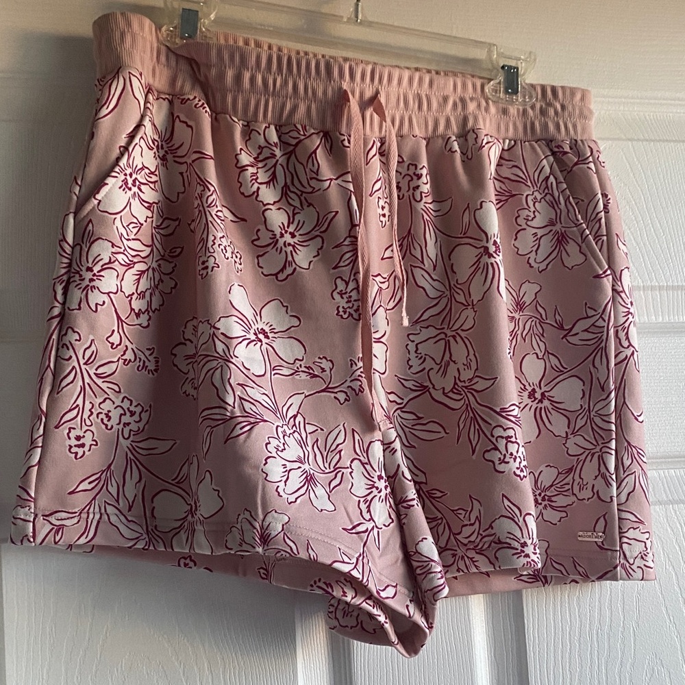 Adore Me Women's Lesley Sweatshirt & Shorts Set - Picture 8 of 13
